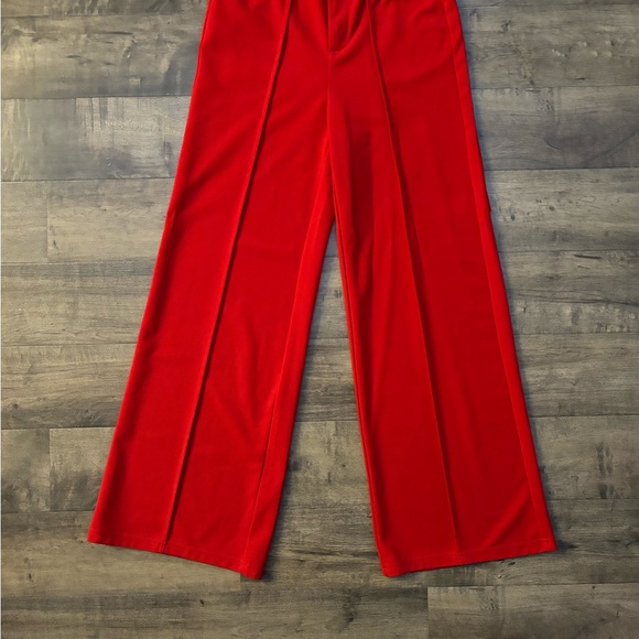 Red two piece SHEIN outfit - Picture 3 of 4